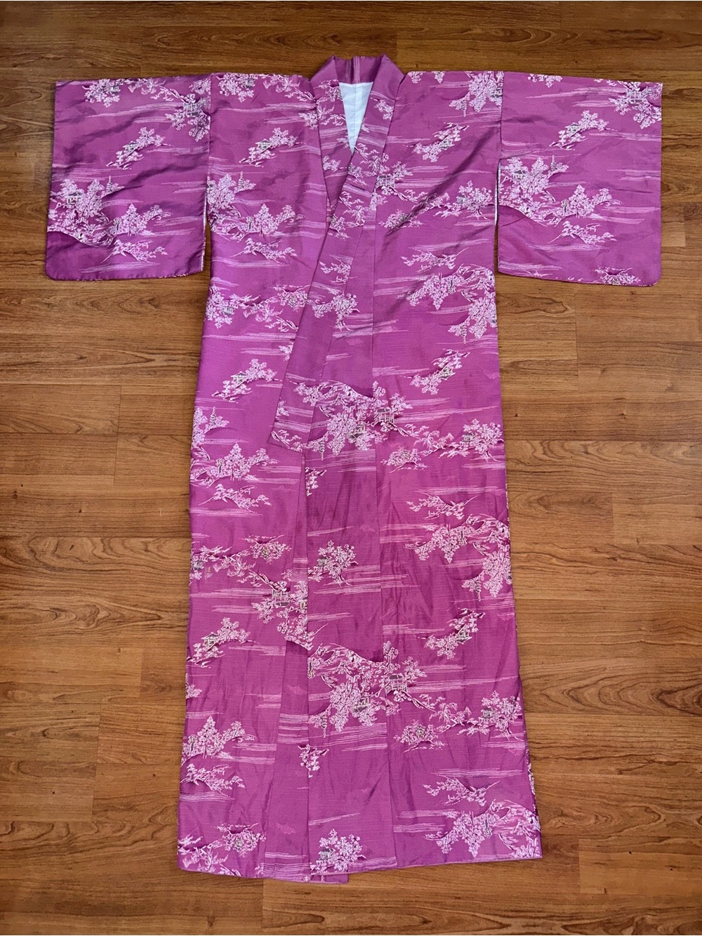 Authentic handmade Kimono, length 60 inches width 23.5 inches, Silk Rayon Blend